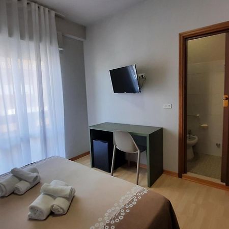 Hotel Pineta Сан-Бенедетто-дель-Тронто Экстерьер фото