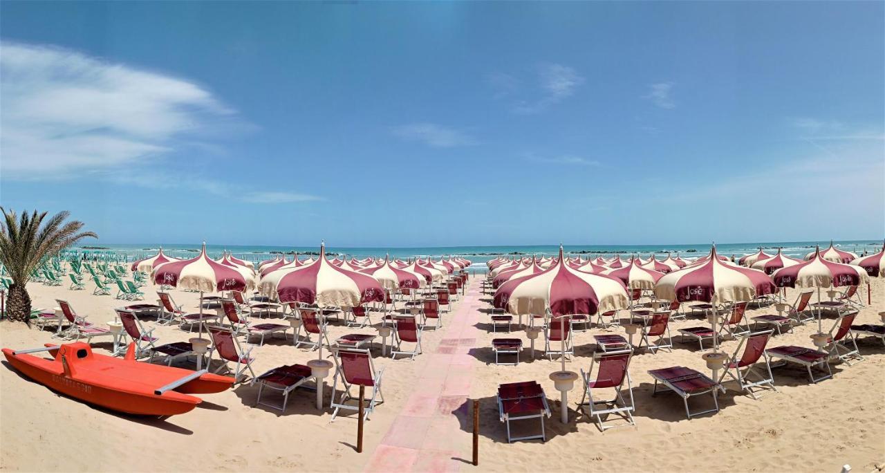 Hotel Pineta Сан-Бенедетто-дель-Тронто Экстерьер фото